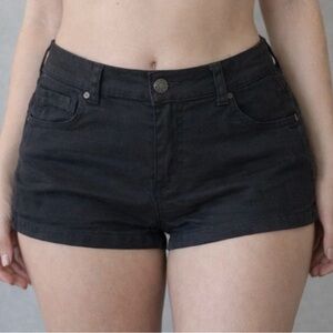 JW Maxx Size 3 Black Color Ladies Juniors Short Shorts Highrise